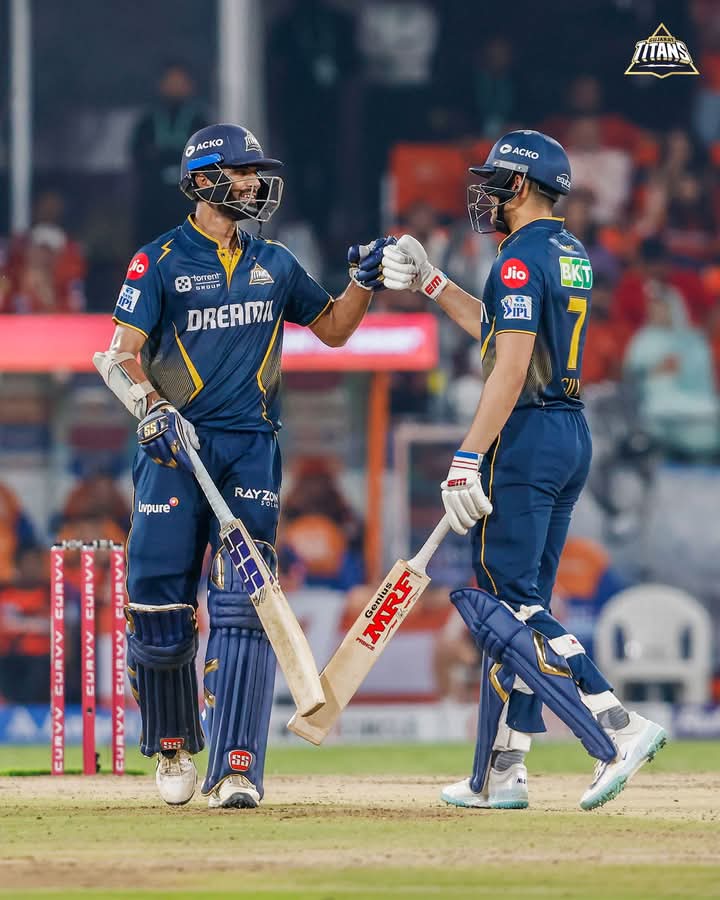குஜராத் டைட்டன்ஸ் ஏழு விக்கெட் வித்தியாசத்தில் சன்ரைசர்ஸ் ஹைதராபாத் அணியை வீழ்த்தியது.