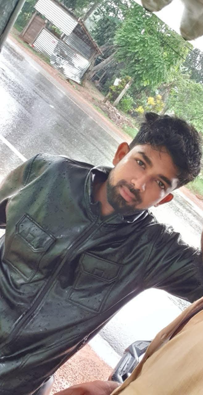 திருமலையில் யானை மீது   மோட்டார் சைக்கிள் மோதி இளைஞர் ஒருவர் மரணம்!