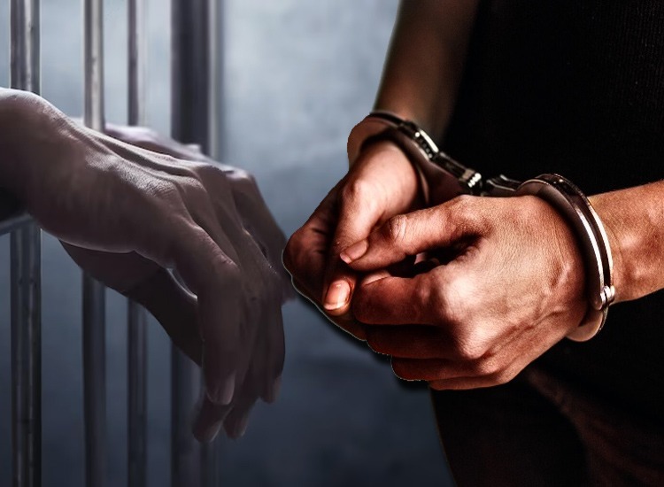 கிரிபத்கொட போலி ஆவண வழக்கில் தேடப்பட்டு வந்த சிங்கப்பூர் சரத் கைது!