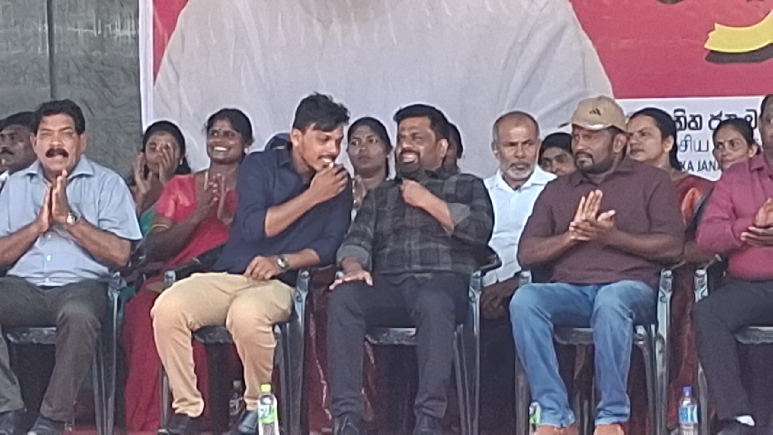 மன்னார் மாவட்டத்தில் மக்கள் தங்கள் சொந்த இடங்களில் வாழ்ந்து சுதந்திரமாக தங்களது தொழில்களை மேற்கொள்ள எமது அரசாங்கம் வசதி செய்து தரும்