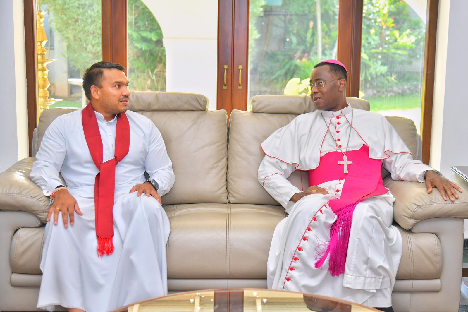 பரிசுத்த பாப்பரசர் பிரான்சிஸின் மறைவுக்கு வத்திக்கான் தூதரகத்தில் நாமல் இரங்கல்.