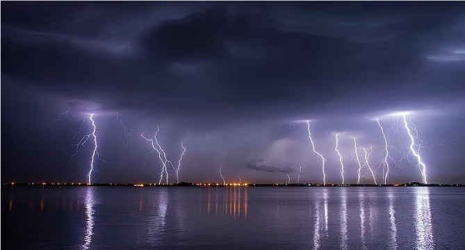 பிகாரை உலுக்கிய கனமழை மற்றும் மின்னல்: 61 பேர் மரணம்