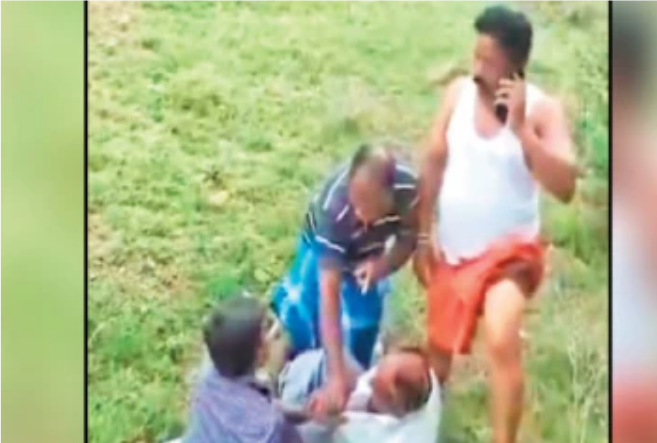 அதிர்ச்சியை ஏற்படுத்திய வைரல் வீடியோ: சொத்துக்காக தந்தையை கட்டிவைத்து கொடூர தாக்குதல்