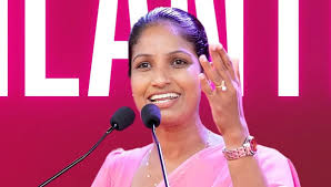 “ஆதரவற்றவர்களின் கடைசி புகலிடம்தான் மதம்” என்று புனித தந்ததாதுவைக் காட்டும் எங்களை திட்டுகிறார்கள்.. –