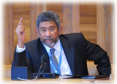 தமிழரசின் மீள் எழுச்சியுடன் அநுரவின் வீழ்ச்சி ஆரம்பம்  – பினான்ஸியல் டைம்ஸில் தயான் ஜயதிலக விவரிப்பு.