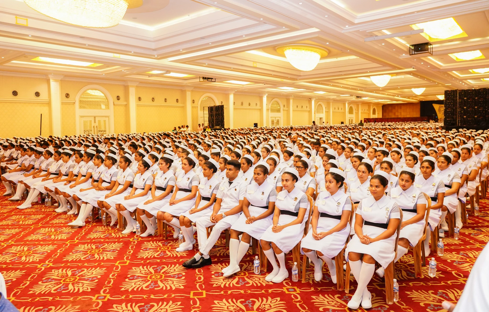 வைத்தியசாலைகளில் ஏற்பட்டுள்ள நெருக்கடிக்கு கடந்த அரசின் செயற்பாடுகளே காரணம்! – சுகாதார அமைச்சர் தெரிவிப்பு.