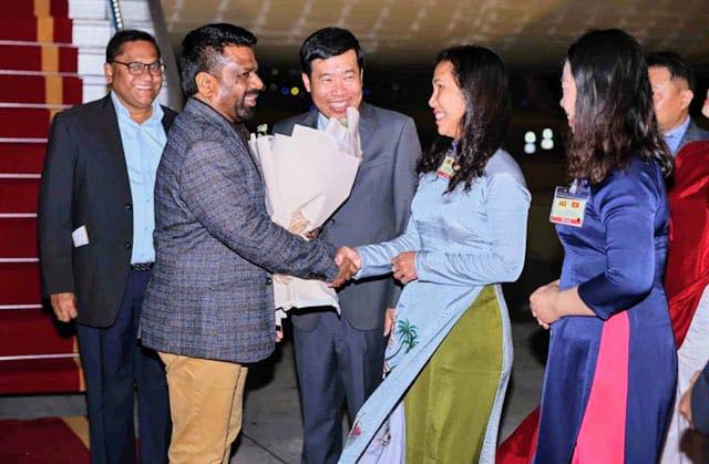 வியட்நாமில் ஜனாதிபதிக்கு இன்று அமோக வரவேற்பு!