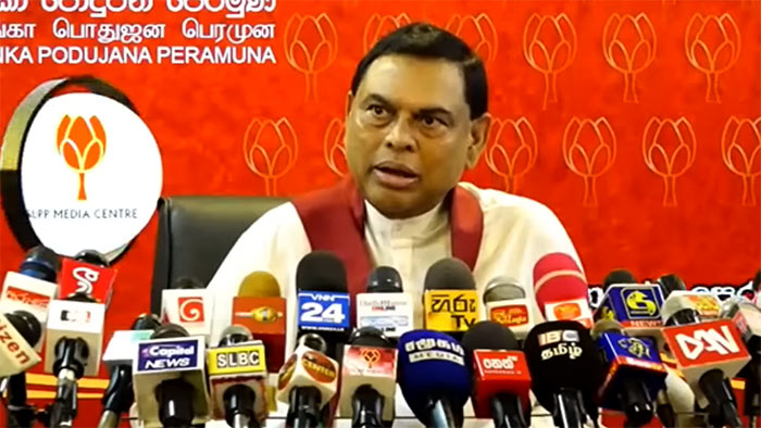 வியாழக்கிழமை நாடு திரும்பும் பஸில் மொட்டுக் கட்சியுடன் அவசர சந்திப்பு!