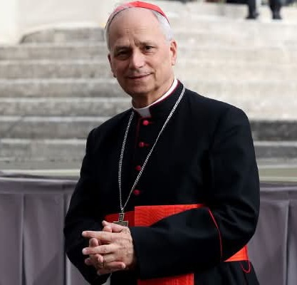 அமெரிக்காவைச் சேர்ந்த கர்தினால் ரொபர்ட் பிரிசொவ்ட் பாப்பாண்டவராக தெரிவு.