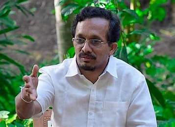 நாட்டைப் படுகுழியில் தள்ளிய  ராஜபக்க்ஷக்களை மக்கள் ஒருபோதும் மன்னிக்கமாட்டார்கள்  – நாமலின் கருத்துக்கு அமைச்சர் சுனில் ஹந்துன்நெத்தி பதிலடி.