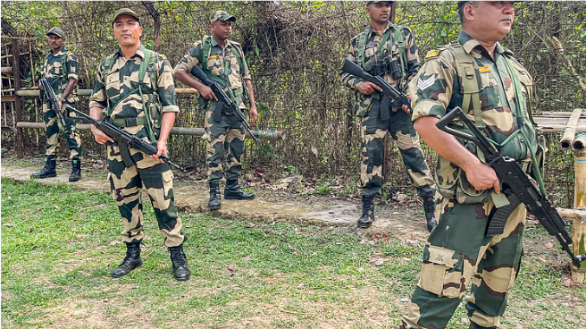 பாகிஸ்தானின் சியால்கோட் மாவட்டத்தில் இயங்கி வந்த பயங்கரவாத முகாம் முழுமையாக அழிப்பு!