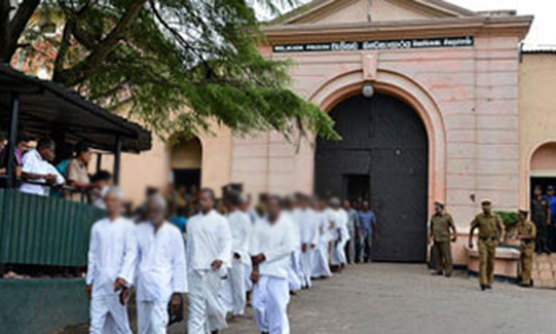 ஜனாதிபதியின் பொது மன்னிப்பு என்ற போர்வையில் சிறைக் கைதிகள் 70 பேர் சட்டவிரோதமாக விடுதலை!