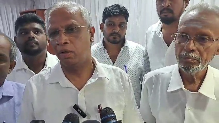 அனைவருக்கும் நன்றி தெரிவித்த சுமந்திரன்.