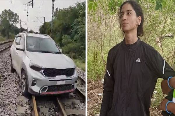 ஹைதராபாத்தில் தண்டவாளத்தில் கார் ஓட்டிய பெண்: 2 மணி நேரம் ரயில் போக்குவரத்து பாதிப்பு, 15 ரயில்கள் ரத்து!