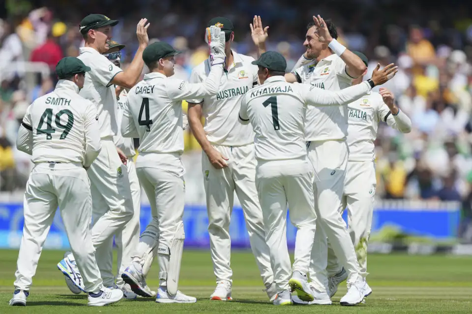 உலக சாம்பியன்ஷிப் இறுதிப் போட்டி, தென்ஆப்பிரிக்காவுக்கு 282 ரன்கள் வெற்றி இலக்காக நிர்ணயித்துள்ளது ஆஸ்திரேலியா.