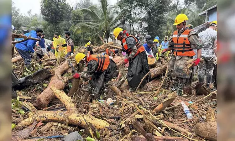 மறுபடியும் வயநாட்டில் நிலச்சரிவு!
