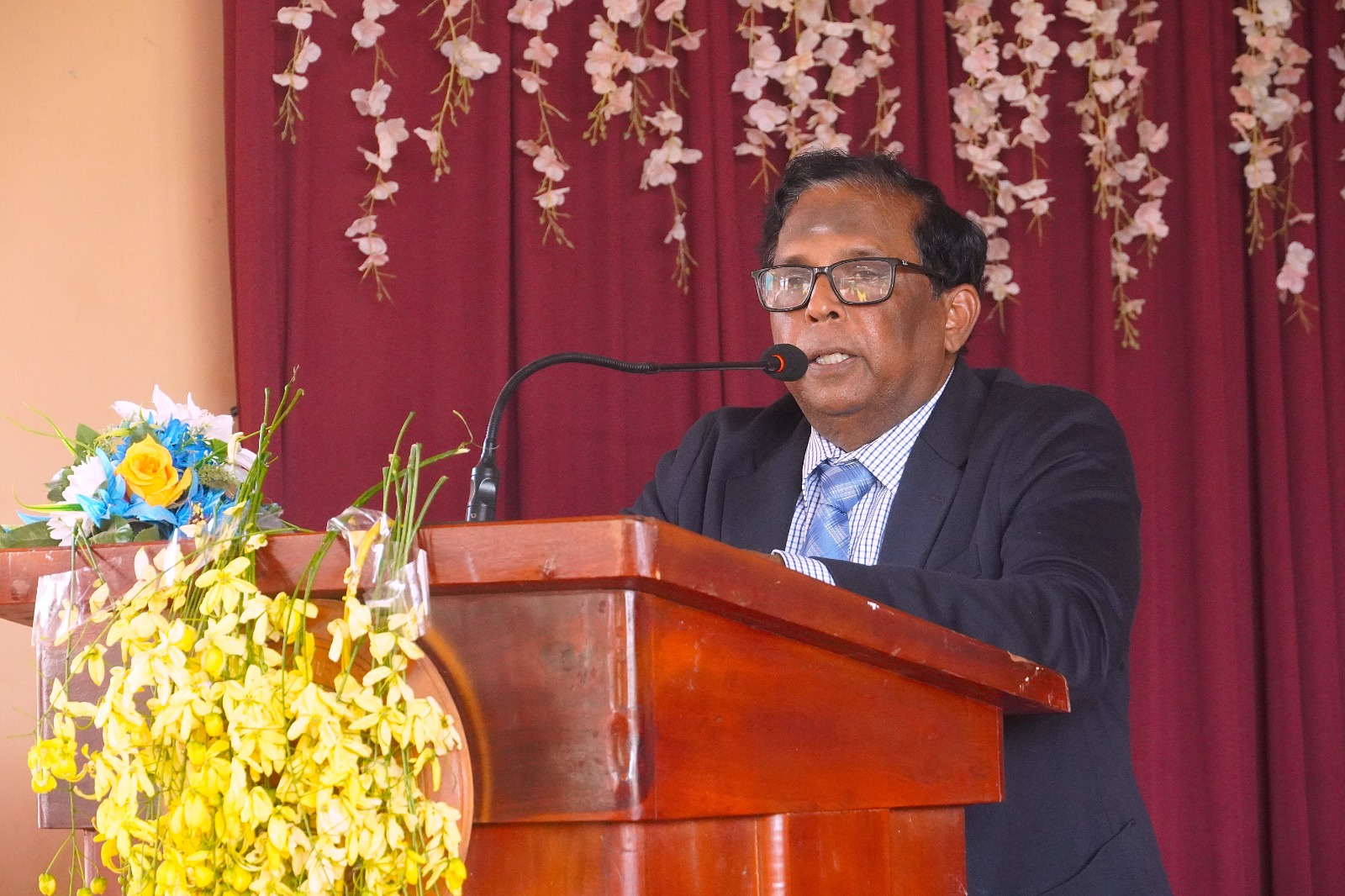 வடக்கில் ஒவ்வொரு வருடமும் இழுத்து மூடப்படும் பாடசாலைகள்!  ஆளுநர் சுட்டிக்காட்டு.