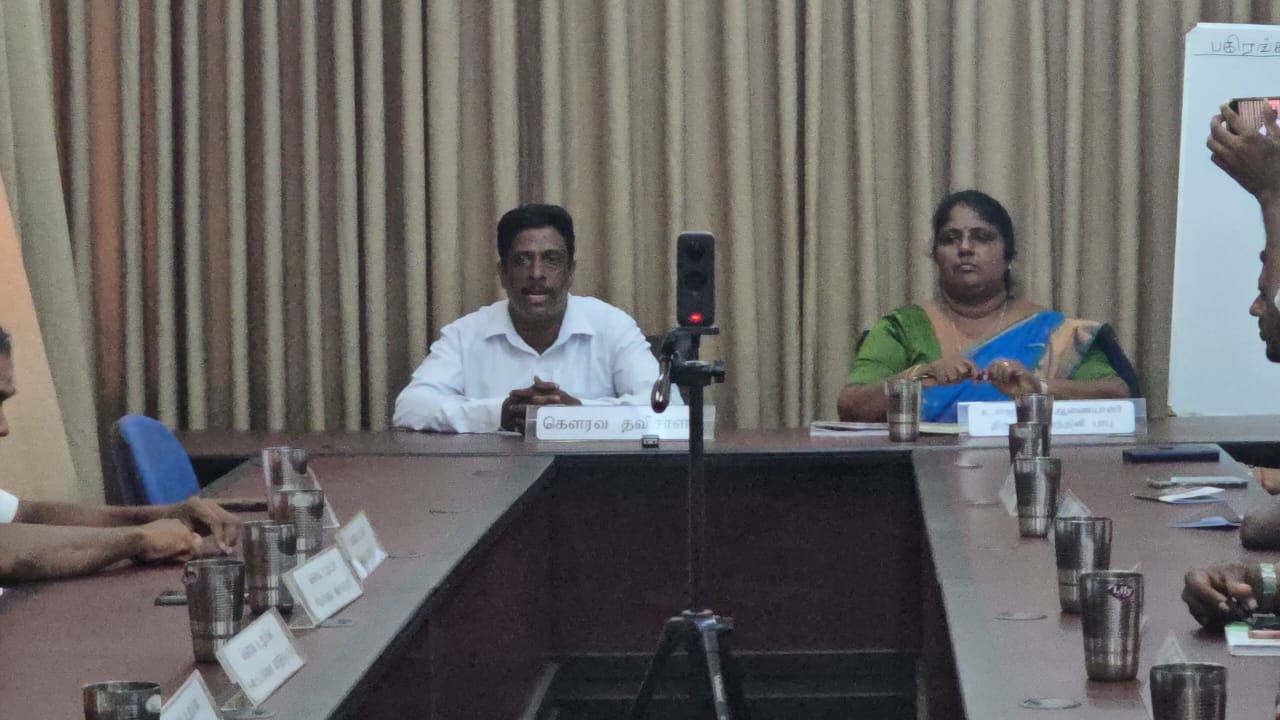 வேலணை பிரதேச சபை தமிழரசிடம்  – தவிசாளராக சிவலிங்கம் அசோக்குமார் ஏகமனதாகத் தெரிவு.