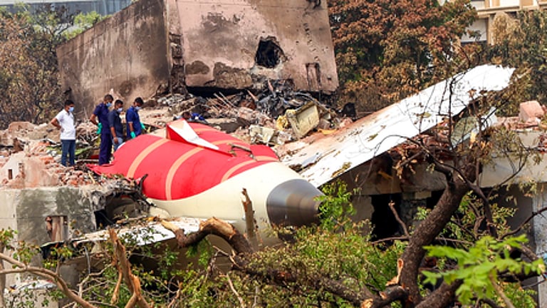 அகமதாபாத் ஏர் இந்தியா விமான விபத்து: கறுப்புப் பெட்டி தரவுகள் பதிவிறக்கம்!