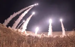 ஈரான் மீது இஸ்ரேல்  3வது நாளாக தாக்குதல் தொடர்வதால் போர் உக்கிரம்!