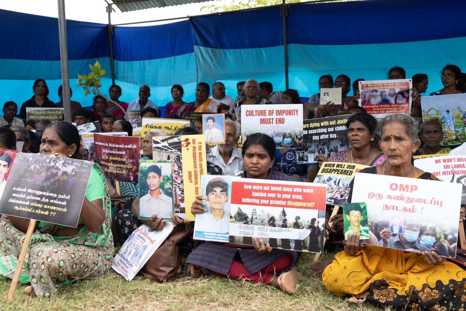 மனிதப் புதைகுழிக்குச் சர்வதேச நீதி கோரி  செம்மணி மண்ணில் இன்று ஏற்றப்பட்டது ‘அணையா விளக்கு’.