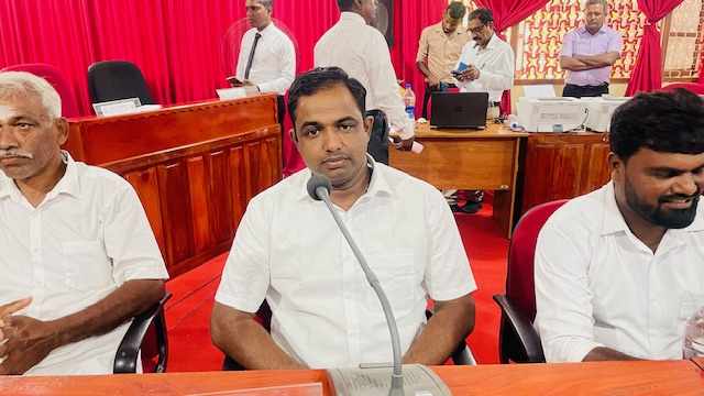 வலி. மேற்கில் தமிழரசு ஆட்சி  – தவிசாளரானார் சண்முகநாதன் ஜெயந்தன்.