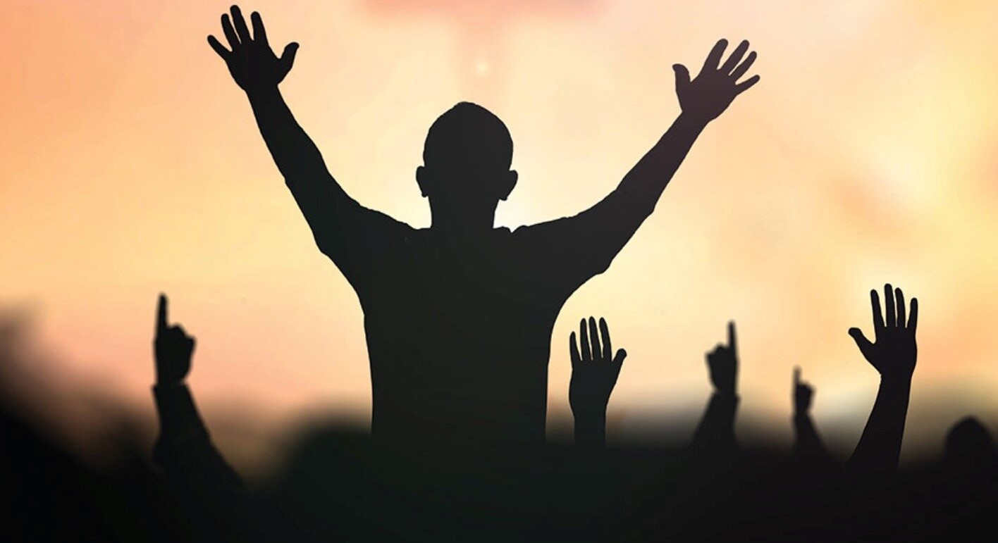 கைது பயத்தில் கடவுளை நாடும் அரசியல்வாதிகள்!  – சிங்கள வார இதழில் செய்தி.