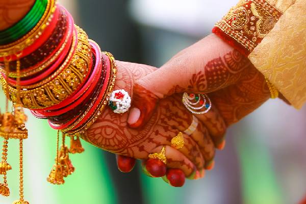 பிரிந்த தம்பதிகளை சேர்த்து வைக்கும் உத்தரபிரதேச காவல்துறை: 6 மாதங்களில் 90 ஜோடிகள் மீண்டும் இணைந்தனர்!