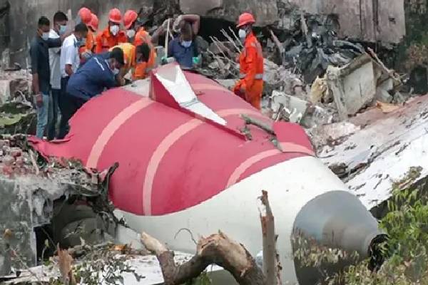 ஏர் இந்தியா விமான விபத்தின் காரணம்: விமானிகளின் குழப்பம், எரிபொருள் நிறுத்தம் – வெளியான முதற்கட்ட அறிக்கை