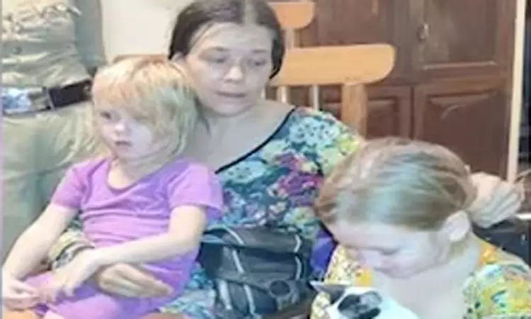 கர்நாடகா: கோகர்ணா குகையில் சட்டவிரோதமாகத் தங்கியிருந்த ரஷ்யப் பெண் மற்றும் குழந்தைகள் மீட்பு