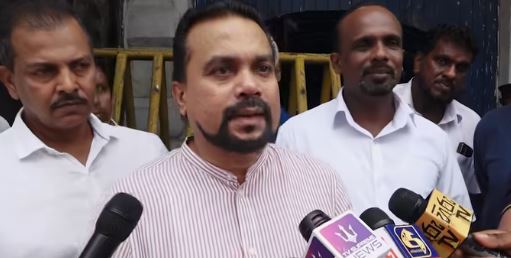 அரசுக்கு எதிராகப் பேசுபவர்கள் சி.ஐ.டிக்கு அழைப்பு! – விமல் கொதிப்பு.