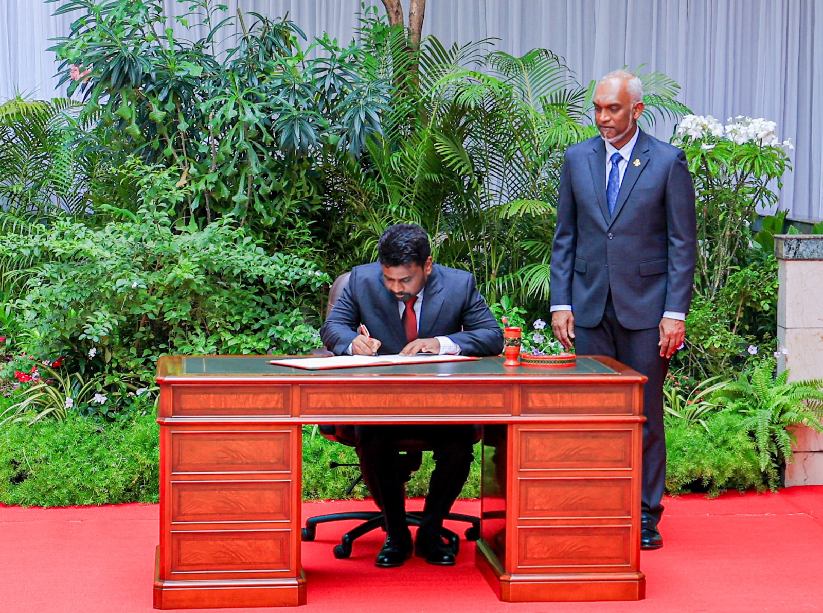 மாலைதீவு  – இலங்கை ஜனாதிபதிகள் பேச்சு! – புரிந்துணர்வு ஒப்பந்தங்கள் கைச்சாத்து.