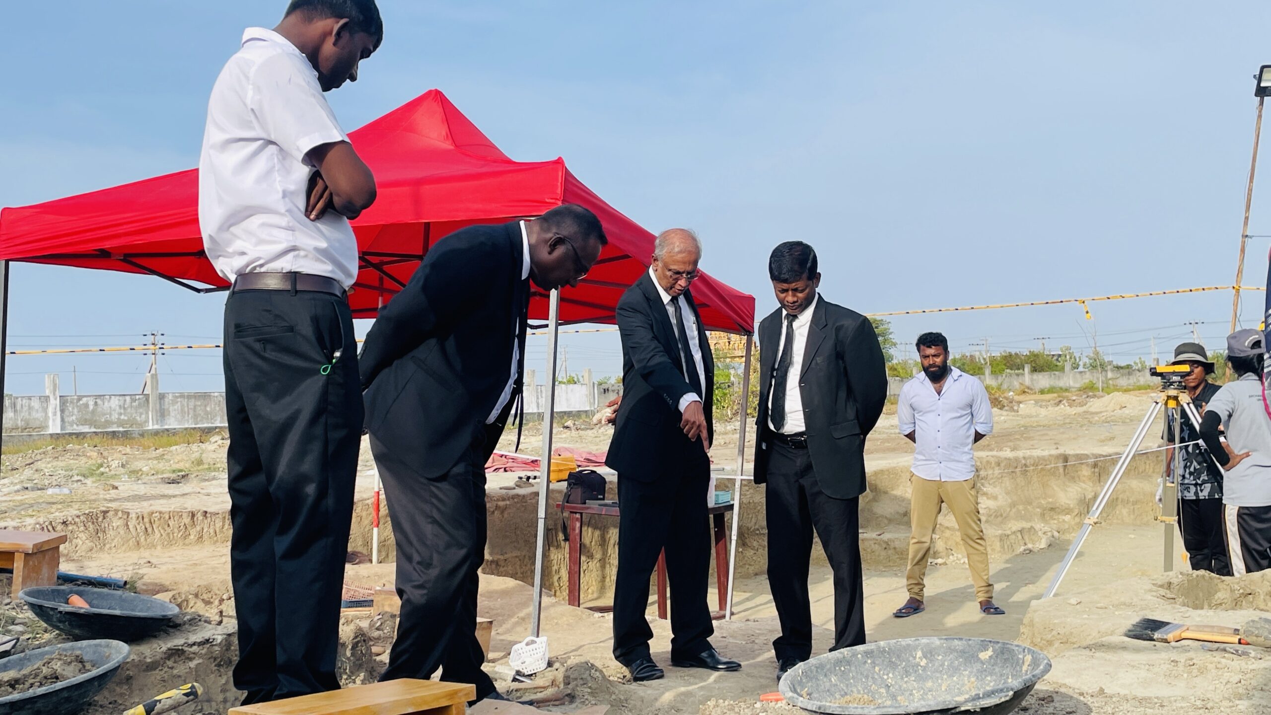 செம்மணி அகழ்வுக்கு சர்வதேச நிபுணர்களை அழைப்பது அவசியம்!  – அங்கு வைத்து சுமந்திரன் தெரிவிப்பு.