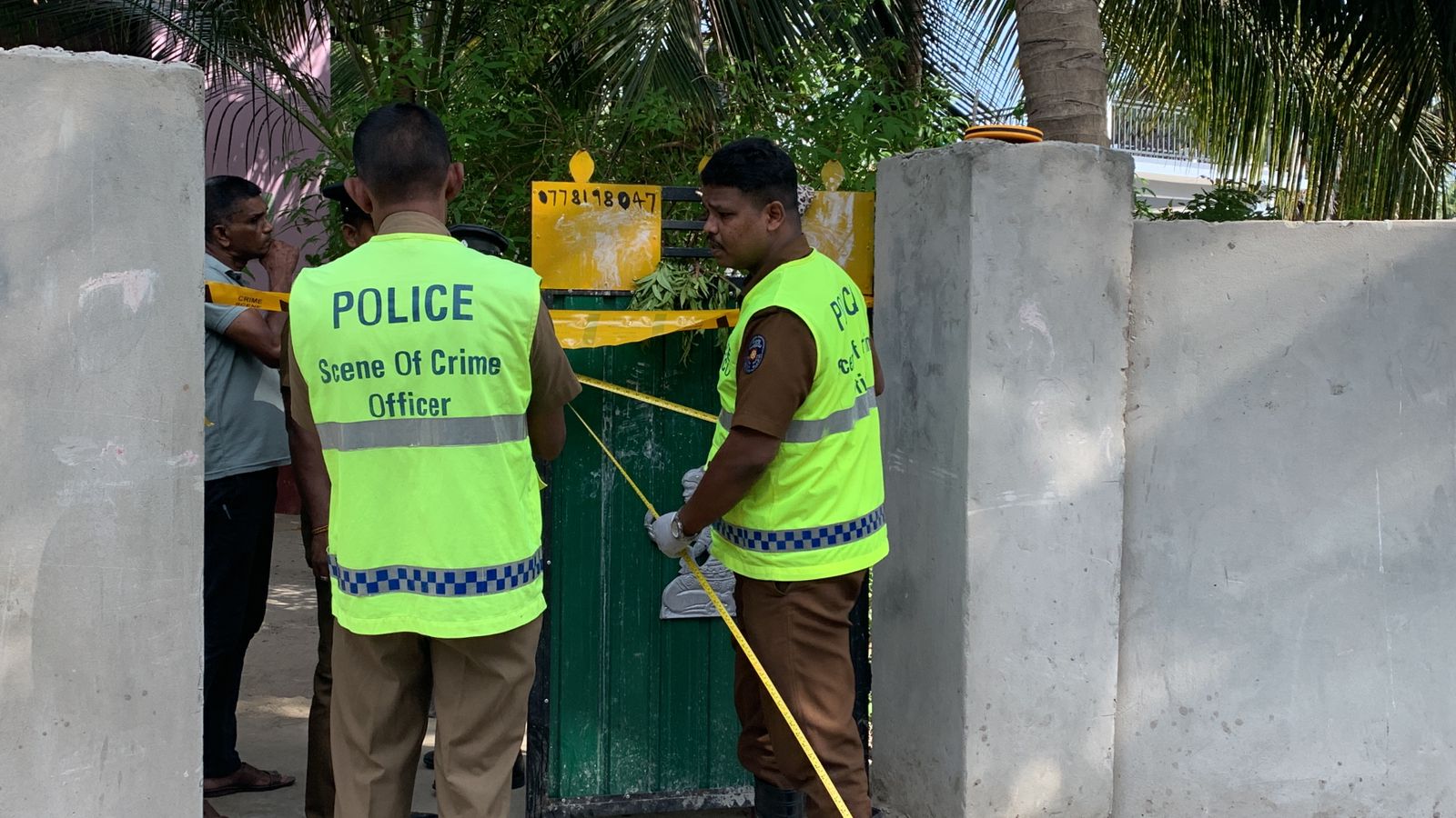 சகோதரியுடன் வசித்து வந்த சகோதரன் ஒருவர் கொலை!  – யாழ்ப்பாணத்தில் பரபரப்பு.