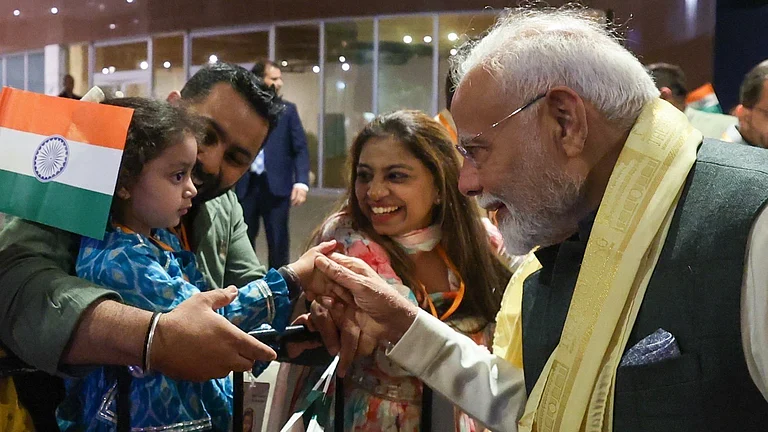 பிரேசிலில் பிரதமர் மோடிக்கு உற்சாக வரவேற்பு: ‘ஆபரேஷன் சிந்தூர்’ நடனம்!