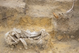 செம்மணியில் பொலித்தீன் பை அடையாளம்! – எலும்புக் குவியல்கள் இருப்பதாகச் சந்தேகம்.