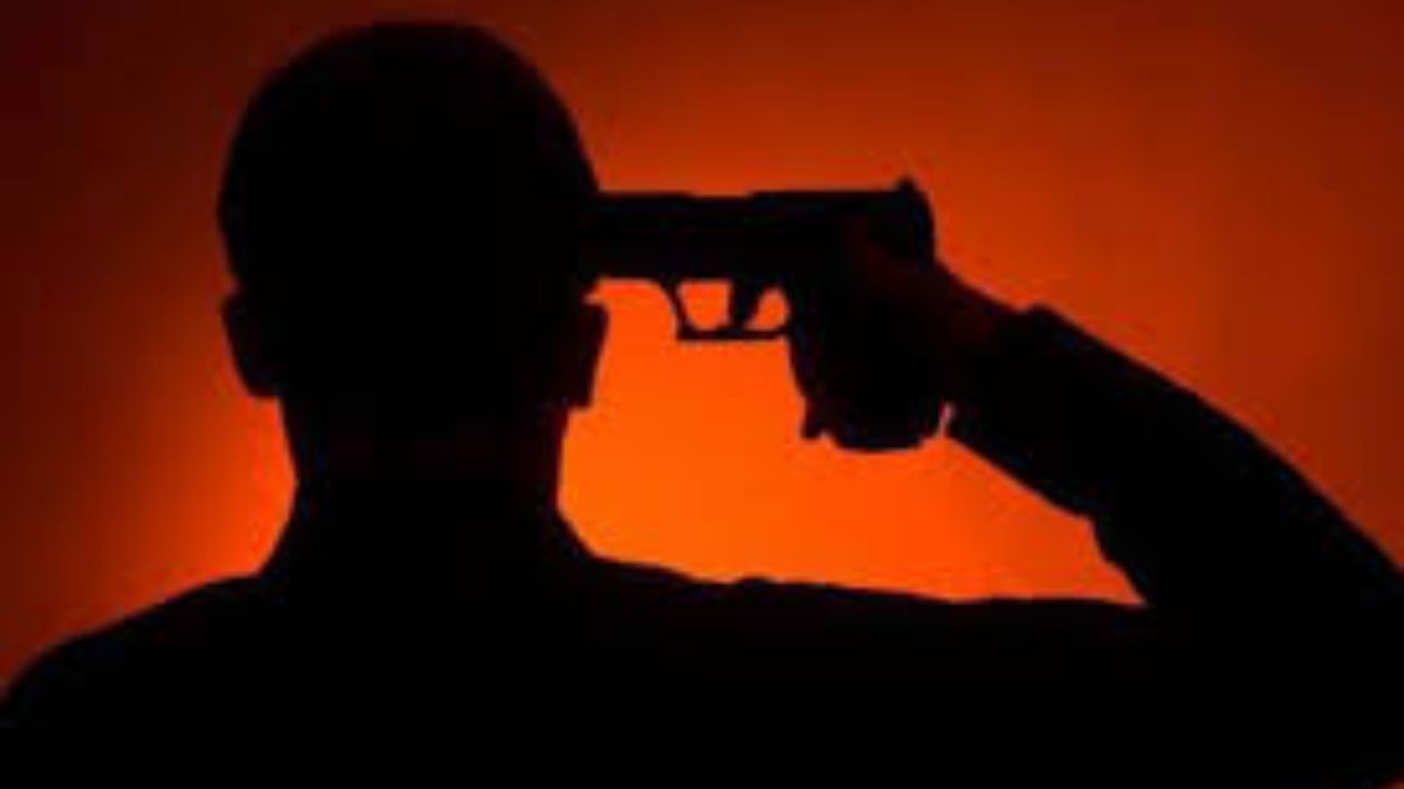 உதவிப் பொலிஸ் பரிசோதகர் ஒருவர் தன்னைத்தானே சுட்டு உயிர்மாய்ப்பு!