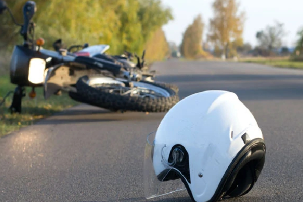 மோட்டார் சைக்கிள் விபத்தில் இளைஞர் ஒருவர் உயிரிழப்பு!