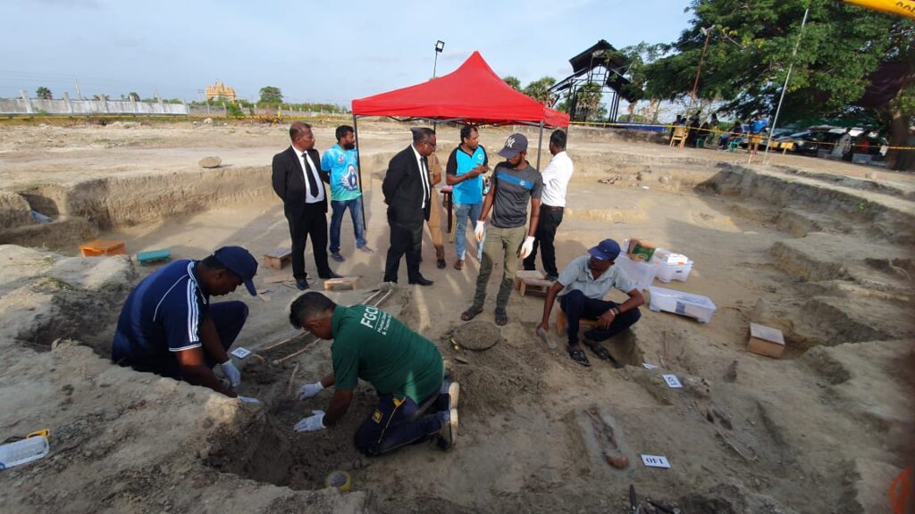 செம்மணியில் இன்றும் 6 மனித எலும்புக்கூடுகள்  – இதுவரை 147 அடையாளம்; இன்றுடன் அகழ்வு தற்காலிகமாக இடைநிறுத்தம்.