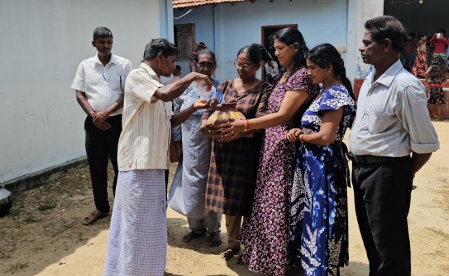 அரசியல் கைதிகளின் விடுதலையை வலியுறுத்தி விடுதலை நீர் சேகரிப்பு.