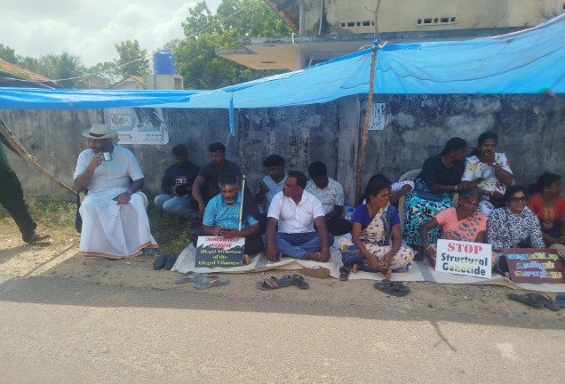 திஸ்ஸ விகாரைக்கு எதிராகப் போராட்டம்.