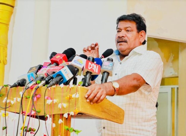 போலிப் பரப்புரை மூலம் இந்த ஆட்சியை எந்தத் தரப்பாலும் கவிழ்க்கவே முடியாது!  – இப்படி அடித்துக் கூறுகின்றார் அமைச்சர் சந்திரசேகர்.