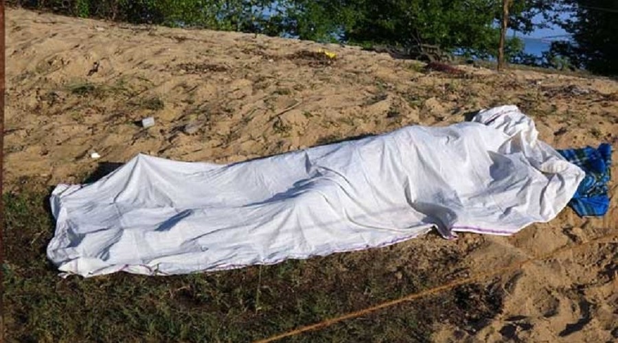 தலையில் இரத்தக் காயங்களுடன் ஆணின் சடலம் மீட்பு!