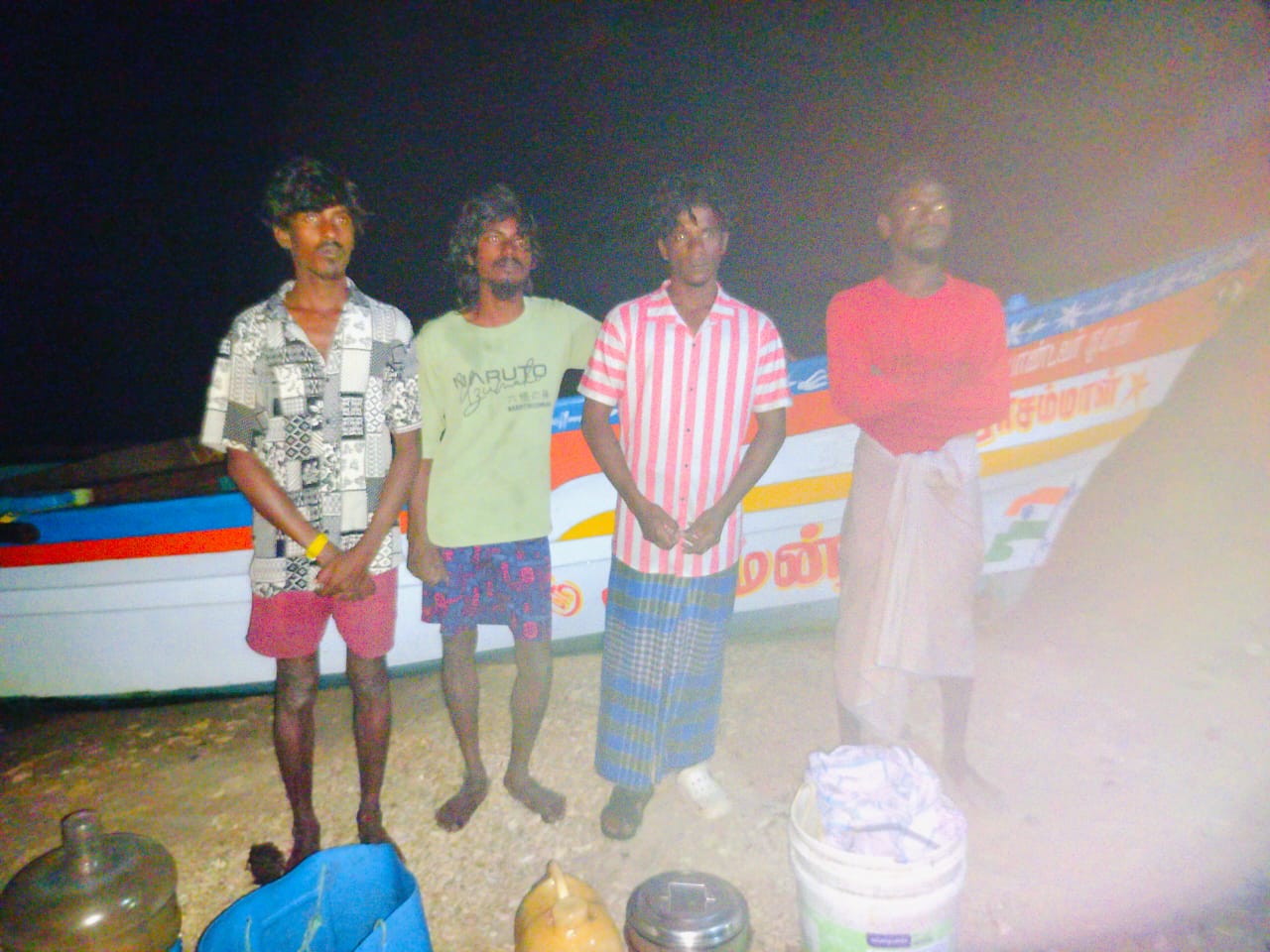 படகு ஒன்றில் இலங்கைக்குள் அத்துமீறி வந்த 4 இந்தியர்கள்  – ஓகட்ஸ் 11 ஆம் திகதி வரை விளக்கமறியல்..