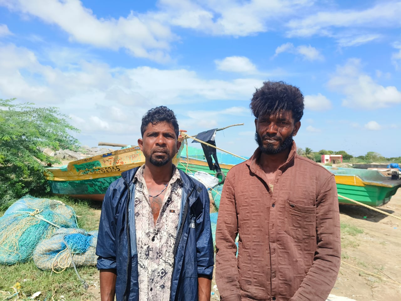 இந்தியக் கடற்பரப்பில் இரு இலங்கையர் கைது!  – யாழ். மாவட்டப் பதிவு இலக்கம் கொண்ட படகும் சிக்கியது.