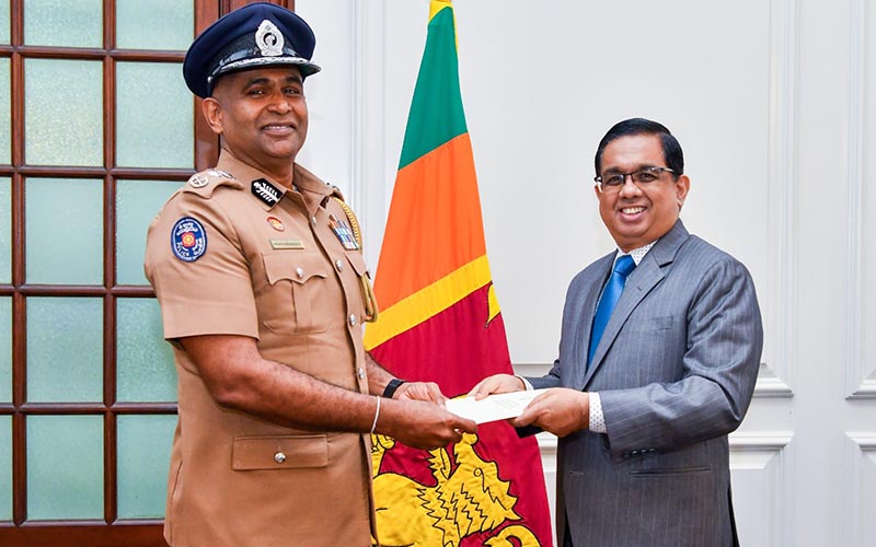 புதிய பொலிஸ்மா அதிபராக பிரியந்த வீரசூரிய நியமனம்.