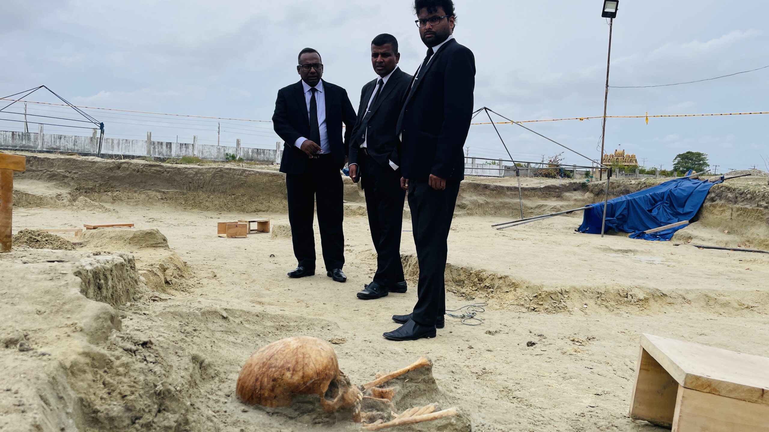 செம்மணியில் இதுவரை 130 மனித எலும்புக்கூடுகள்  – இன்றும் புதிதாக 4 அடையாளம்.