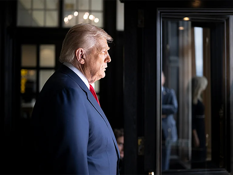 அமெரிக்காவின் அதிரடி: ஈரானுடன் வர்த்தகம் மேற்கொண்ட 6 இந்திய நிறுவனங்களுக்கு தடை விதிப்பு