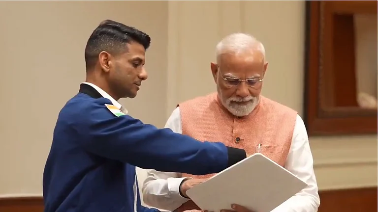 விண்வெளியில் இந்தியாவின் பெருமை: விண்வெளி வீரர் சுபான்ஷு சுக்லா பிரதமர் மோடியை சந்தித்தார்