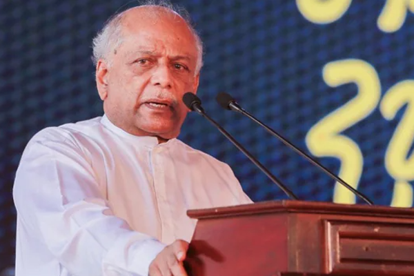 தவறான வழியில் அநுர அரசு பயணம்  முன்னாள் பிரதமர் தினேஷ் குணவர்தன குற்றச்சாட்டு.